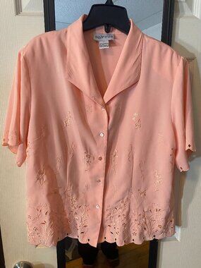 Vintage 80s Apparenza Peach-Pink Embroidered Eyelet Floral Short Sleeve Blouse L